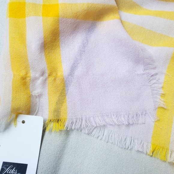 NWT$490 BURBERRY Giant Check Pattern Fringed Trim Wool Scarf - Picture 6 of 11